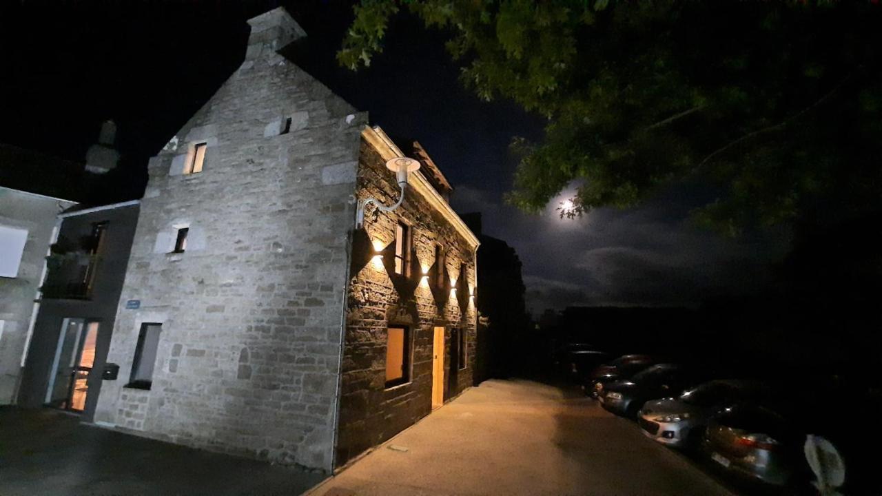 La Petite Valise Hotel Ploudalmézeau Exterior foto