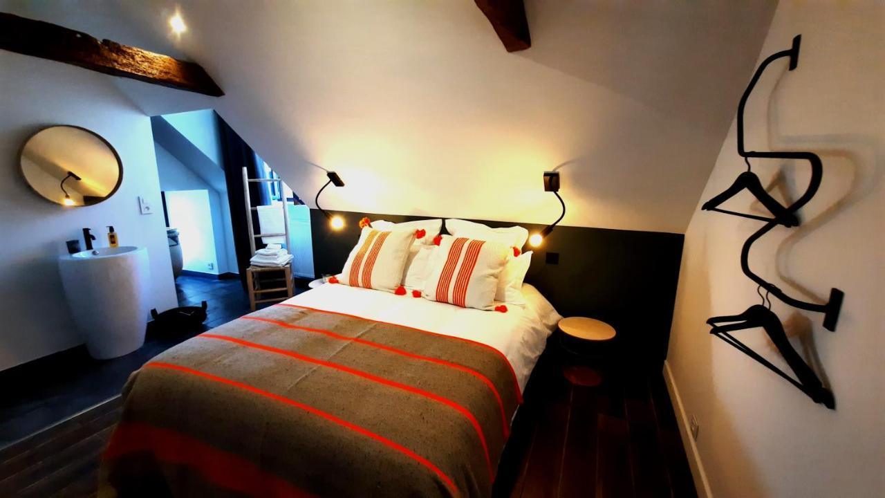 La Petite Valise Hotel Ploudalmézeau Exterior foto